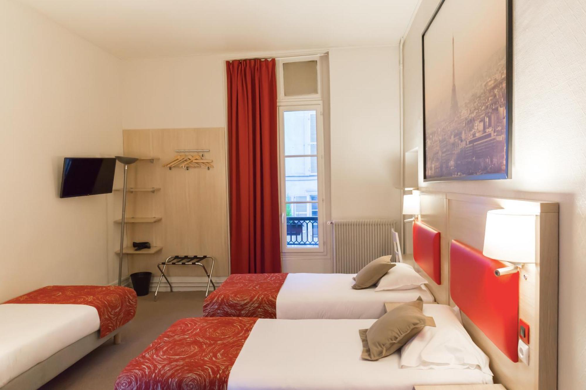 D'win Hotel 2*